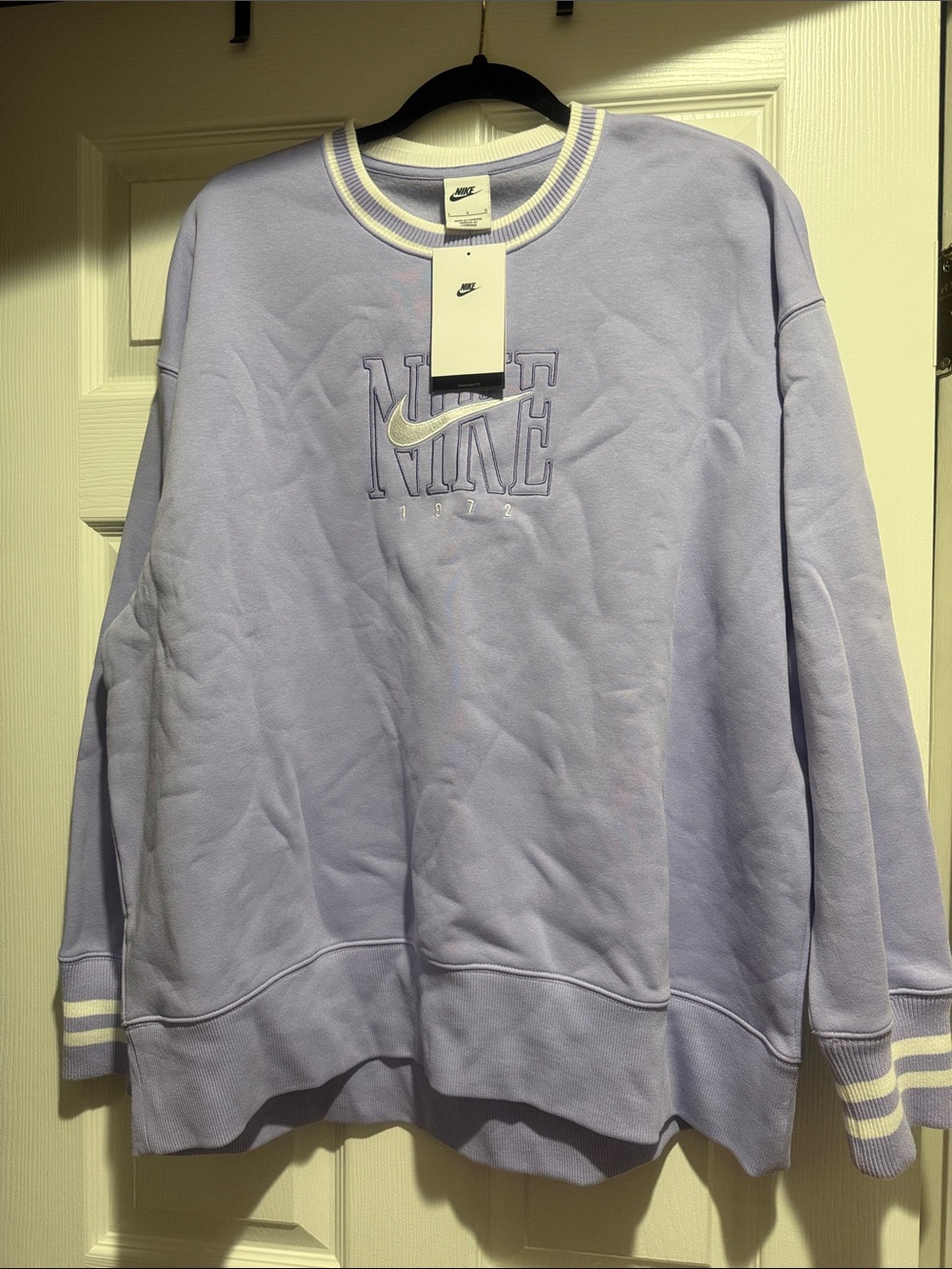 Nike lavender oversized fit sweatshirt sz large nwt